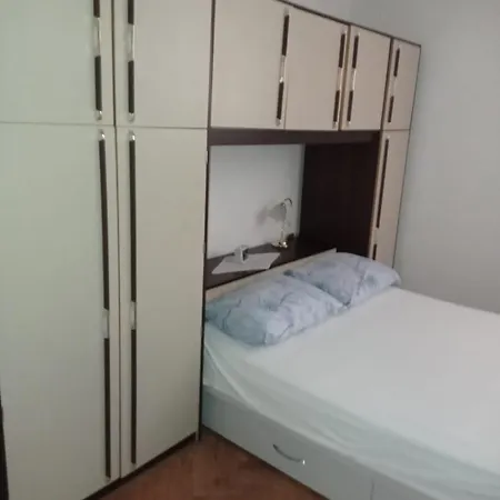 Tolic Apartment *